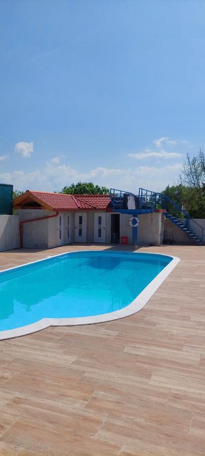 Gaestehaus Kathi Campingplatz Buschcamper Gyenesdiás Exteriör bild
